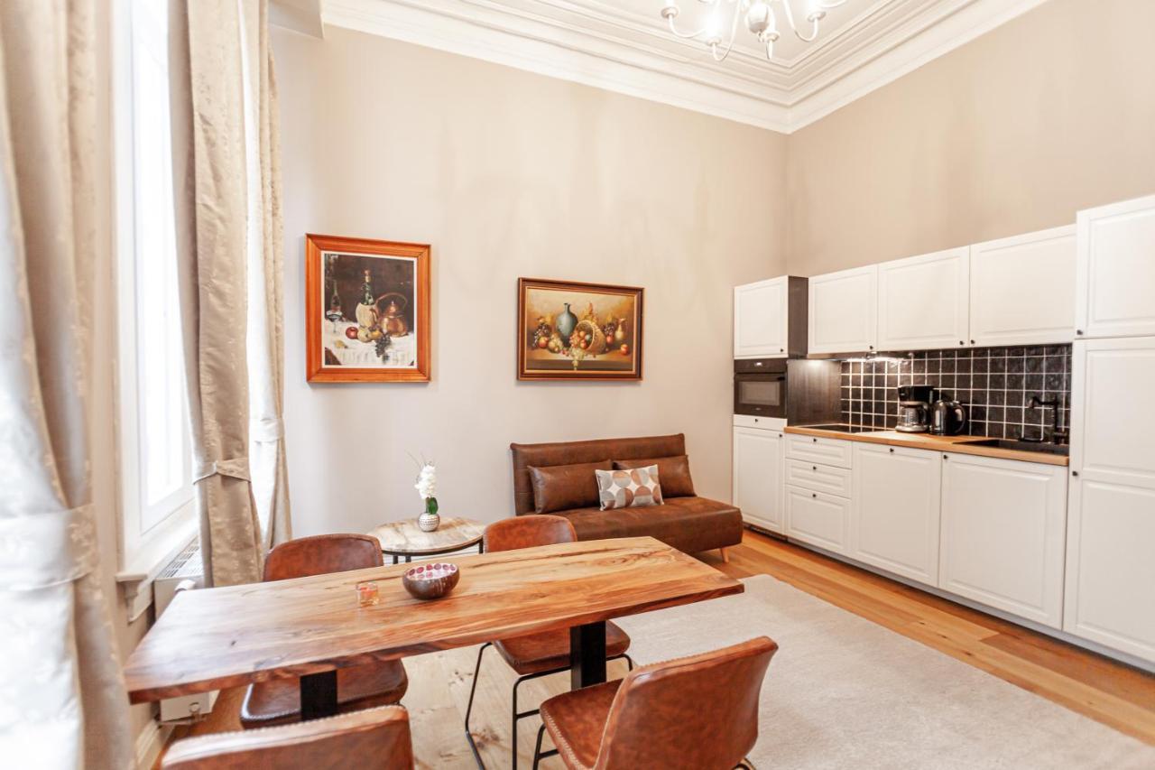 Luxury Suites Palace By Rikas Hotels Antwerpen Eksteriør billede